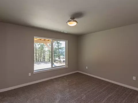 206 E Sapphire Ln, Spokane, WA 99208 photo 17