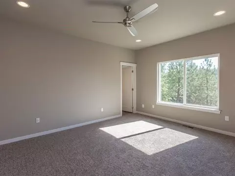 206 E Sapphire Ln, Spokane, WA 99208 photo 10