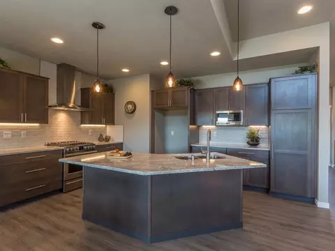 206 E Sapphire Ln, Spokane, WA 99208 photo 5