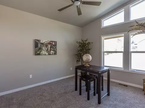 206 E Sapphire Ln, Spokane, WA 99208 photo 13