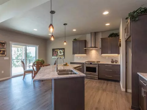 206 E Sapphire Ln, Spokane, WA 99208 photo 6