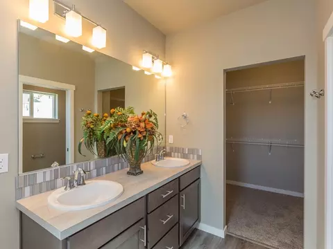 206 E Sapphire Ln, Spokane, WA 99208 photo 12