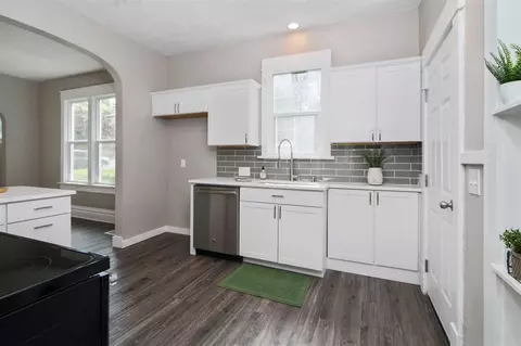409 E 9th Ave, Spokane, WA 99202 photo 4
