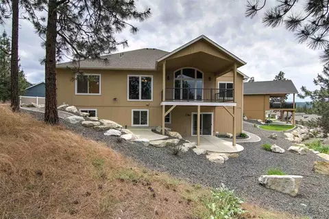 31 E Lindsey Ln, Spokane, WA 99208 photo 2