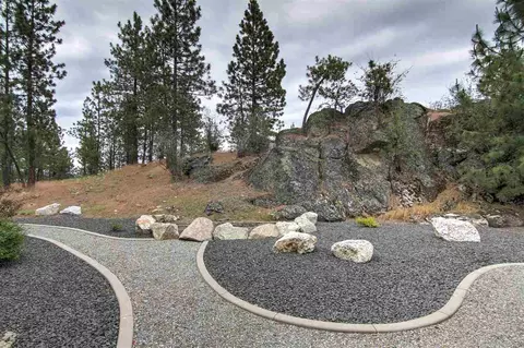 31 E Lindsey Ln, Spokane, WA 99208 photo 4