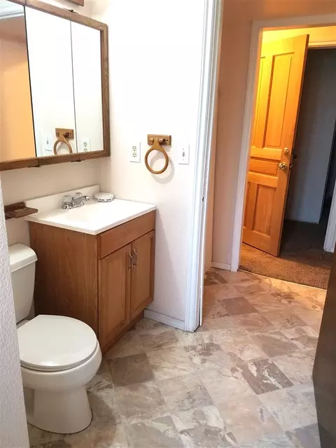 968 E 11th Ave, Spokane, WA 99202 photo 9