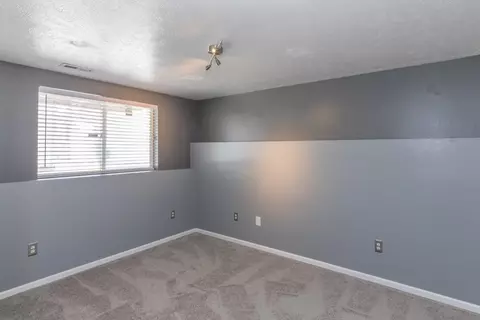 908 E Gordon Ave, Spokane, WA 99207 photo 18