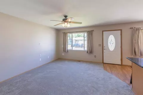 908 E Gordon Ave, Spokane, WA 99207 photo 7