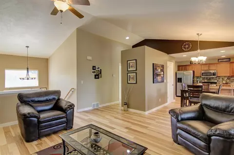 7813 N Ash Ln, Spokane, WA 99208 photo 4