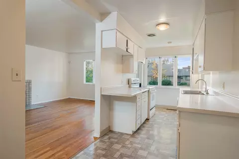 3724 E 11th Ave, Spokane, WA 99202 photo 4