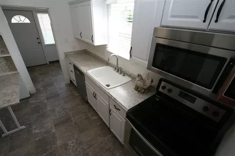 547 E Gordon Ave, Spokane, WA 99207 photo 9