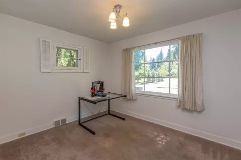 923 E 13th Ave, Spokane, WA 99202 photo 10