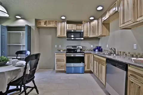 6908 E 2nd Ave, Spokane Valley, WA 99212 photo 5