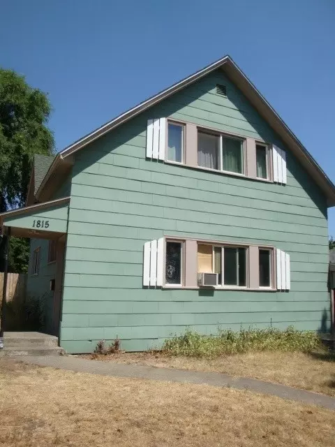 1817 E Longfellow Ave, Spokane, WA 99207 photo 2