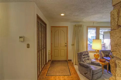 607 E Glencrest Dr, Spokane, WA 99208 photo 3
