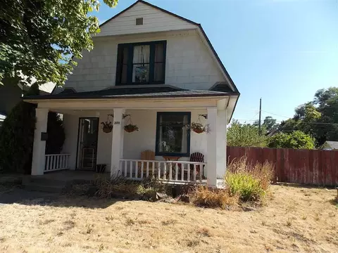 2011 W Sharp Ave, Spokane, WA 99201 photo 16