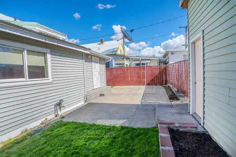 528 E Heroy Ave, Spokane, WA 99207 photo 5