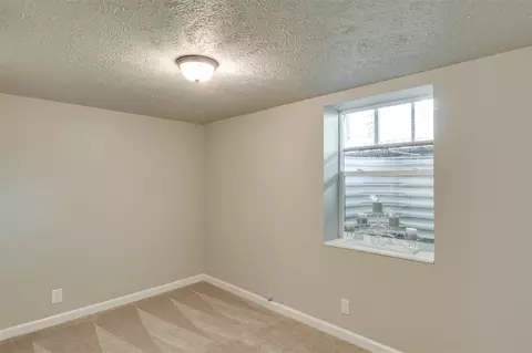 517 E 8th Ave, Spokane, WA 99212 photo 17