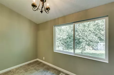 517 E 8th Ave, Spokane, WA 99212 photo 11