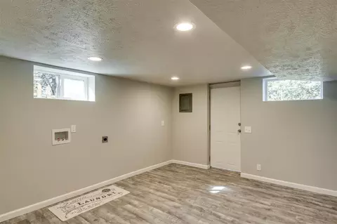 517 E 8th Ave, Spokane, WA 99212 photo 14