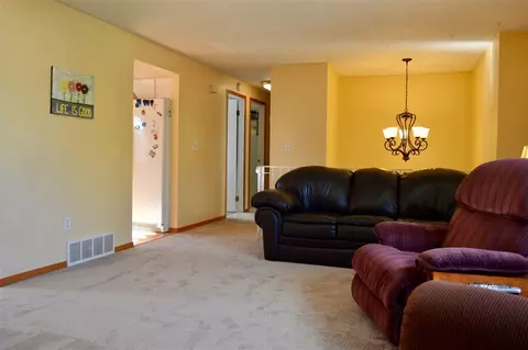 618 E Wilding Ave, Spokane, WA 99208 photo 4