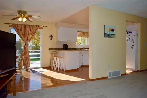 618 E Wilding Ave, Spokane, WA 99208 photo 5