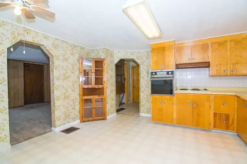 2402 E Columbia Ave, Spokane, WA 99208 photo 5