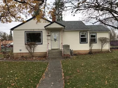 1027 E 39th Ave, Spokane, WA 99203 photo 1