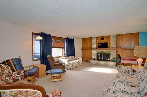 109 E Cozza Dr, Spokane, WA 99208 photo 2