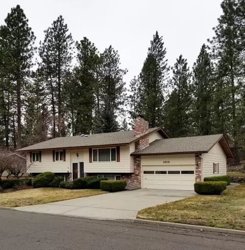 1923 E 24th Ave, Spokane, WA 99203 photo 1