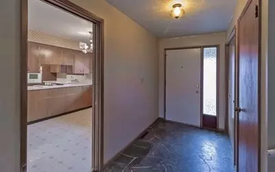 1702 E 38th Ave, Spokane, WA 99203 photo 2