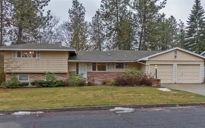 1702 E 38th Ave, Spokane, WA 99203 photo 1