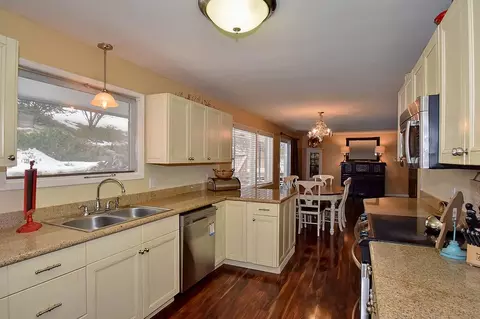 12726 E Apache Pass Rd, Spokane, WA 99206 photo 2