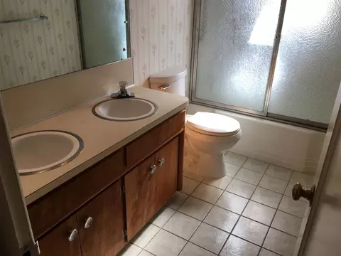 812 E 35th Ave, Spokane, WA 99203 photo 10