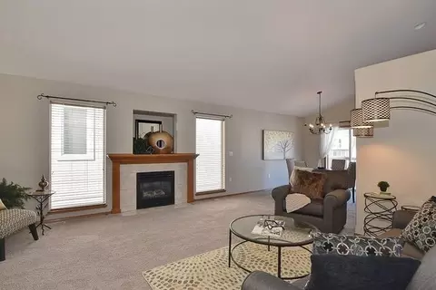 411 E Blackhawk Dr, Spokane, WA 99208 photo 2
