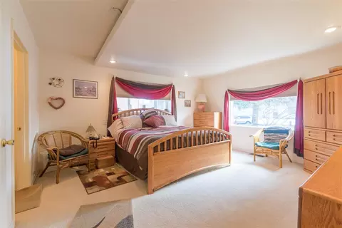 1315 E Crown Ave, Spokane, WA 99207 photo 9