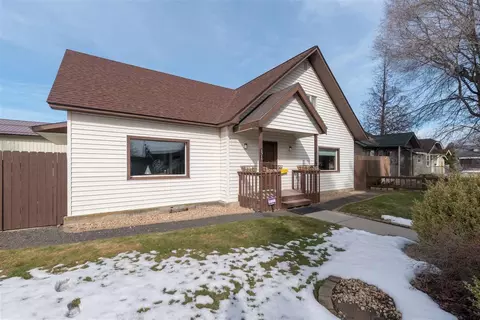 1315 E Crown Ave, Spokane, WA 99207 photo 2