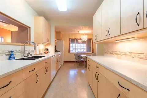 1315 E Crown Ave, Spokane, WA 99207 photo 6