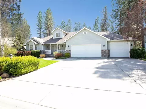 1020 E Blackhawk Dr, Spokane, WA 99208 photo 2