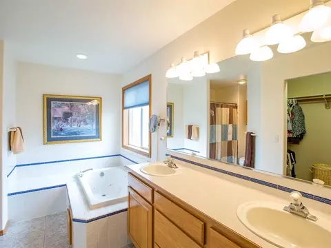 1020 E Blackhawk Dr, Spokane, WA 99208 photo 11