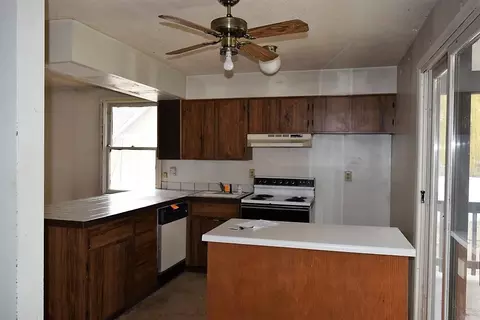 711 E 10th Ave, Spokane, WA 99202 photo 8