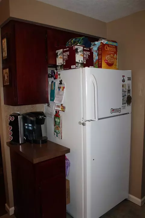810 E Cascade Pl, Spokane, WA 99208 photo 5