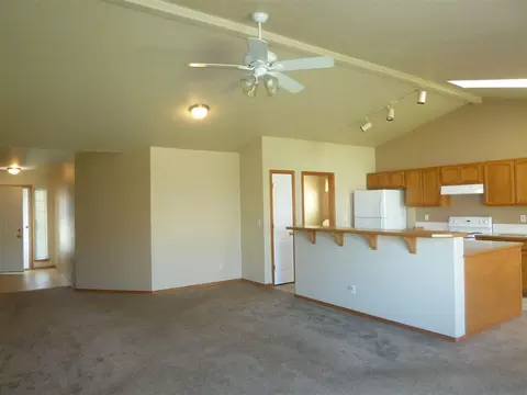 1609 E Devoe Ln, Spokane, WA 99217 photo 3