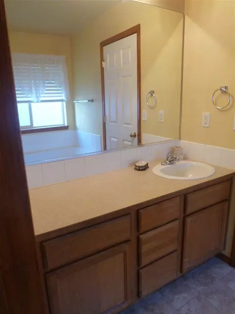 1609 E Devoe Ln, Spokane, WA 99217 photo 12