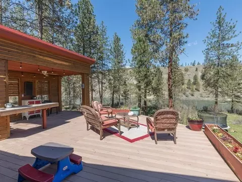 47901 River View Ln, Ford, WA 99013 photo 8