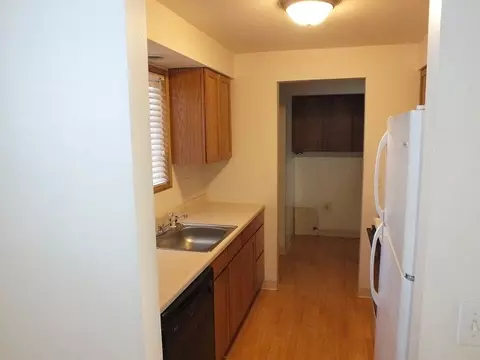 807 E Longfellow Ave, Spokane, WA 99207 photo 5