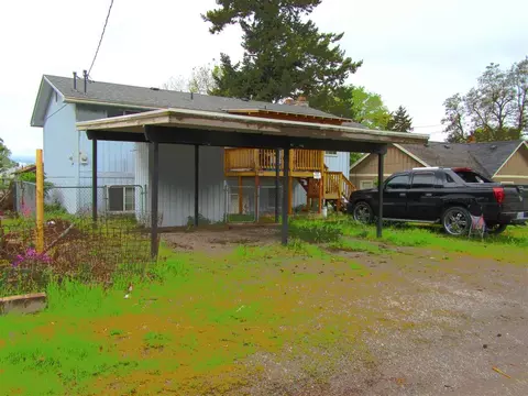 807 E Longfellow Ave, Spokane, WA 99207 photo 10