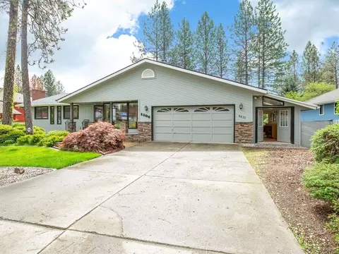 1104 E Glencrest Dr, Spokane, WA 99208 photo 2