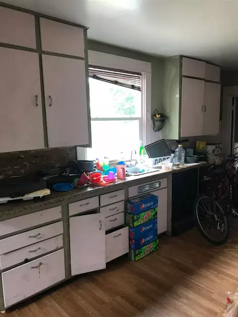 2801 E Queen Ave, Spokane, WA 99207 photo 4