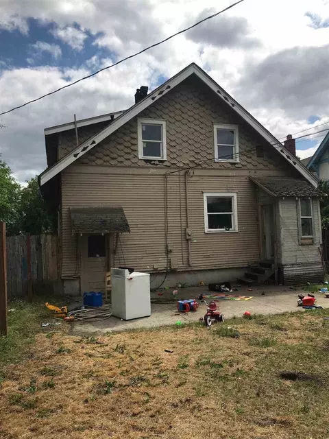 2801 E Queen Ave, Spokane, WA 99207 photo 2